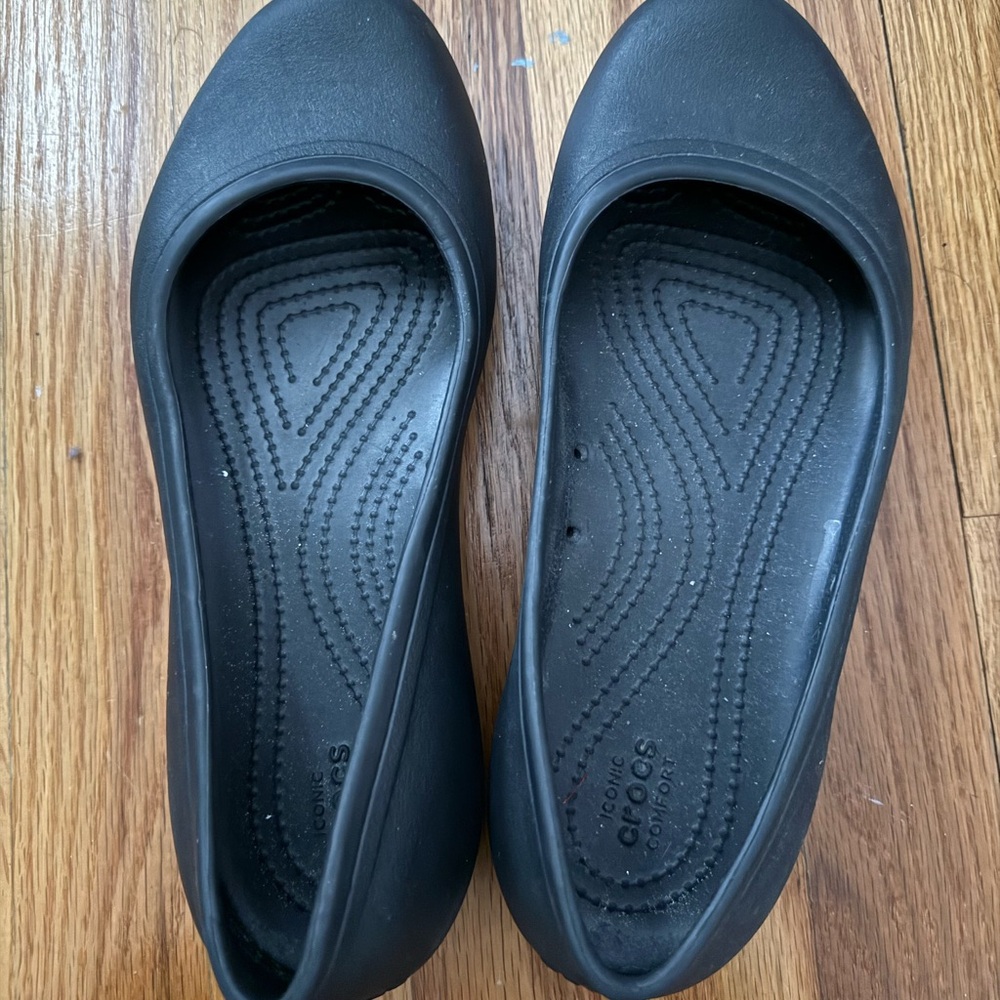 CROCS Women's Classic Black Loafers